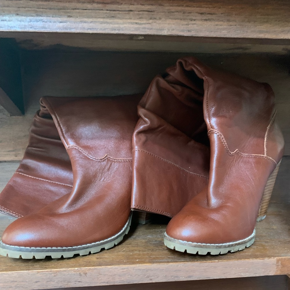 Zodiac Tall Brown Boots